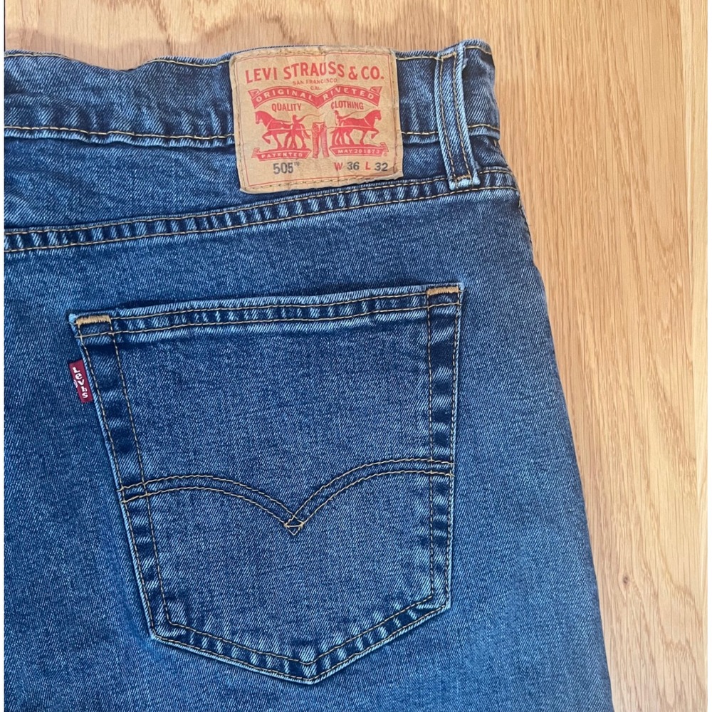 Levi 505 Regular Fit Jeans Mens 36x32 Blue Straight Leg Denim Classic Casual